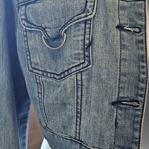 Cropped Denim Jacket - Picture 3 of 5